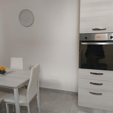 Bertie'S Mondello Apartment Palermo Ngoại thất bức ảnh