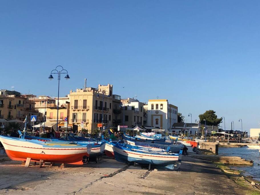 Bertie'S Mondello Apartment Palermo Ngoại thất bức ảnh